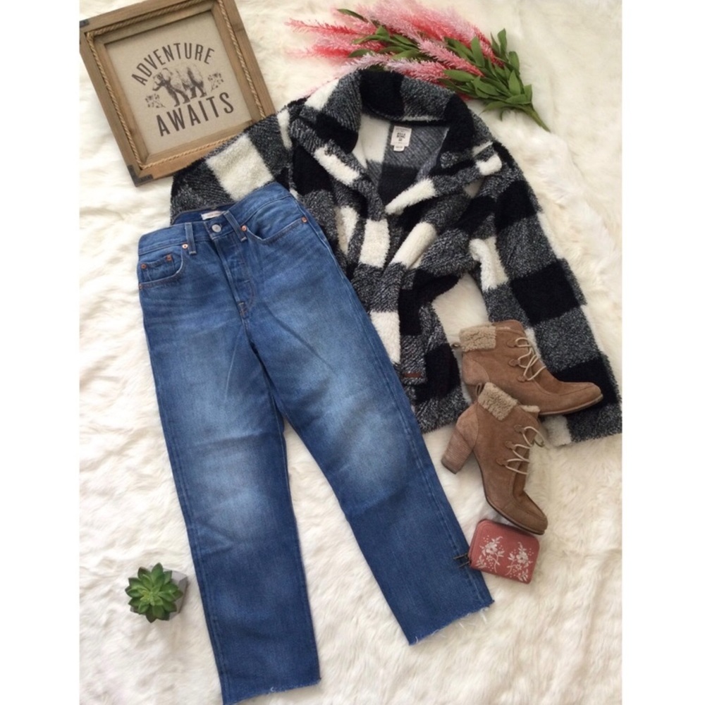 Levi’s Wedgie High Rise Straight Denim Jeans Sz 27 Western Town & Country